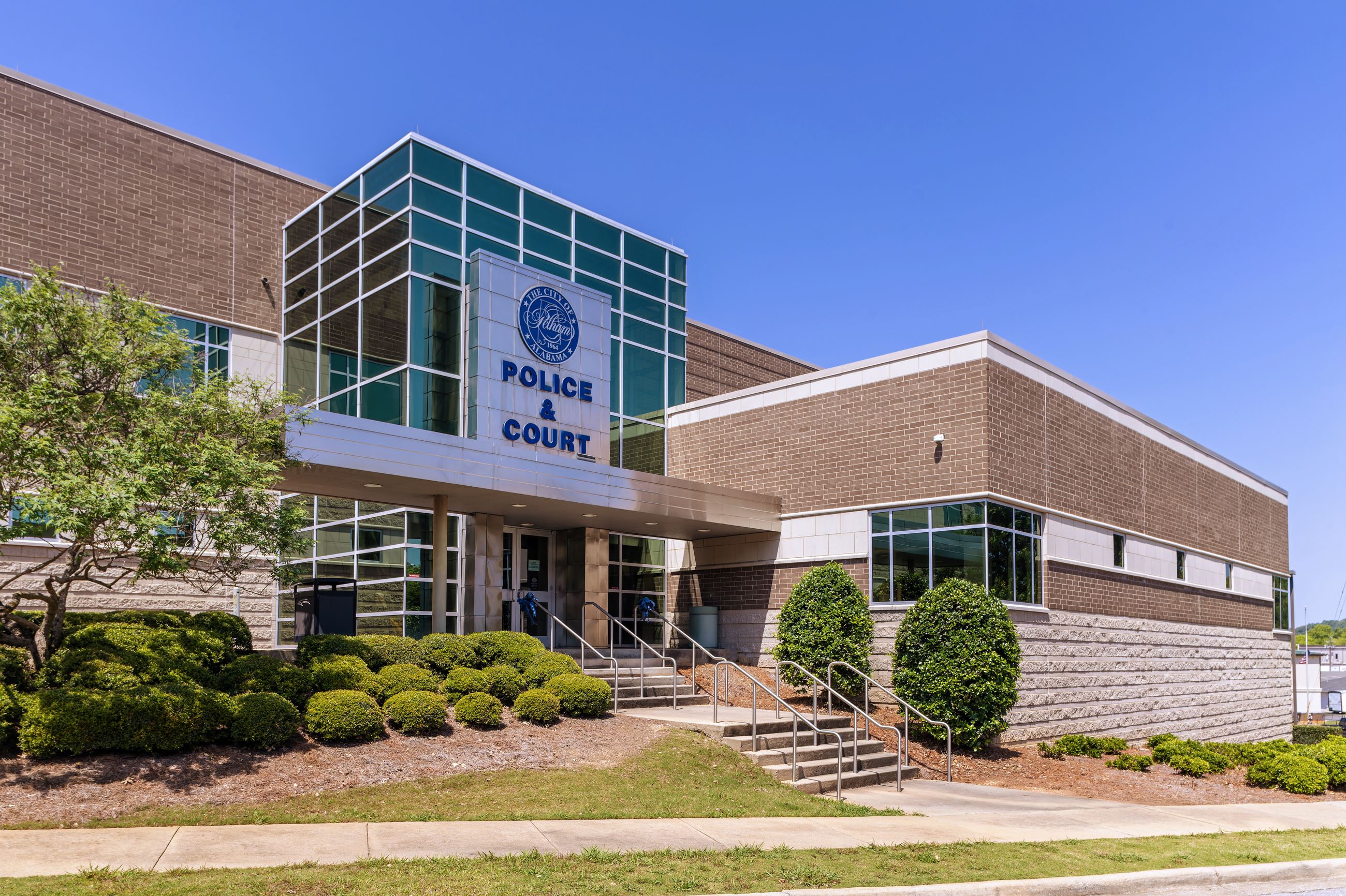 Exterior of the Pelham Police and Court building